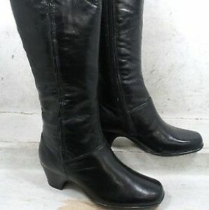 Clark's black leather boots